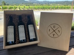 Zinfandel Vertical Gift Pack